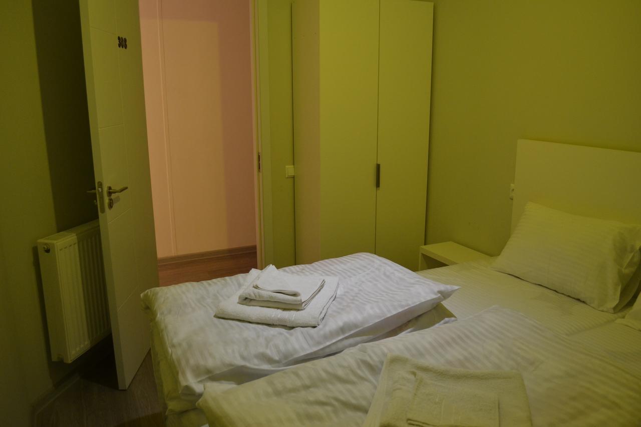 Hotel Rustaveli 36 Тбілісі Екстер'єр фото