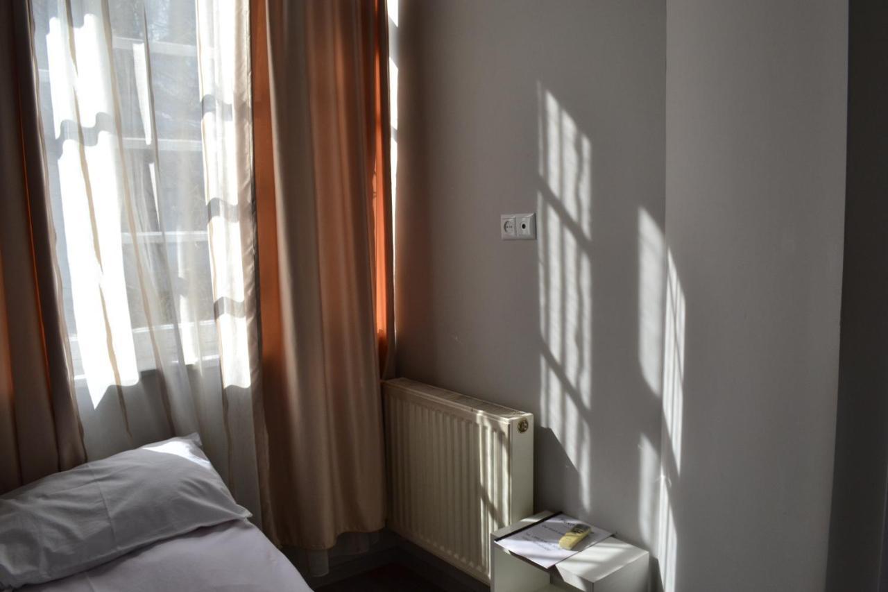 Hotel Rustaveli 36 Тбілісі Екстер'єр фото