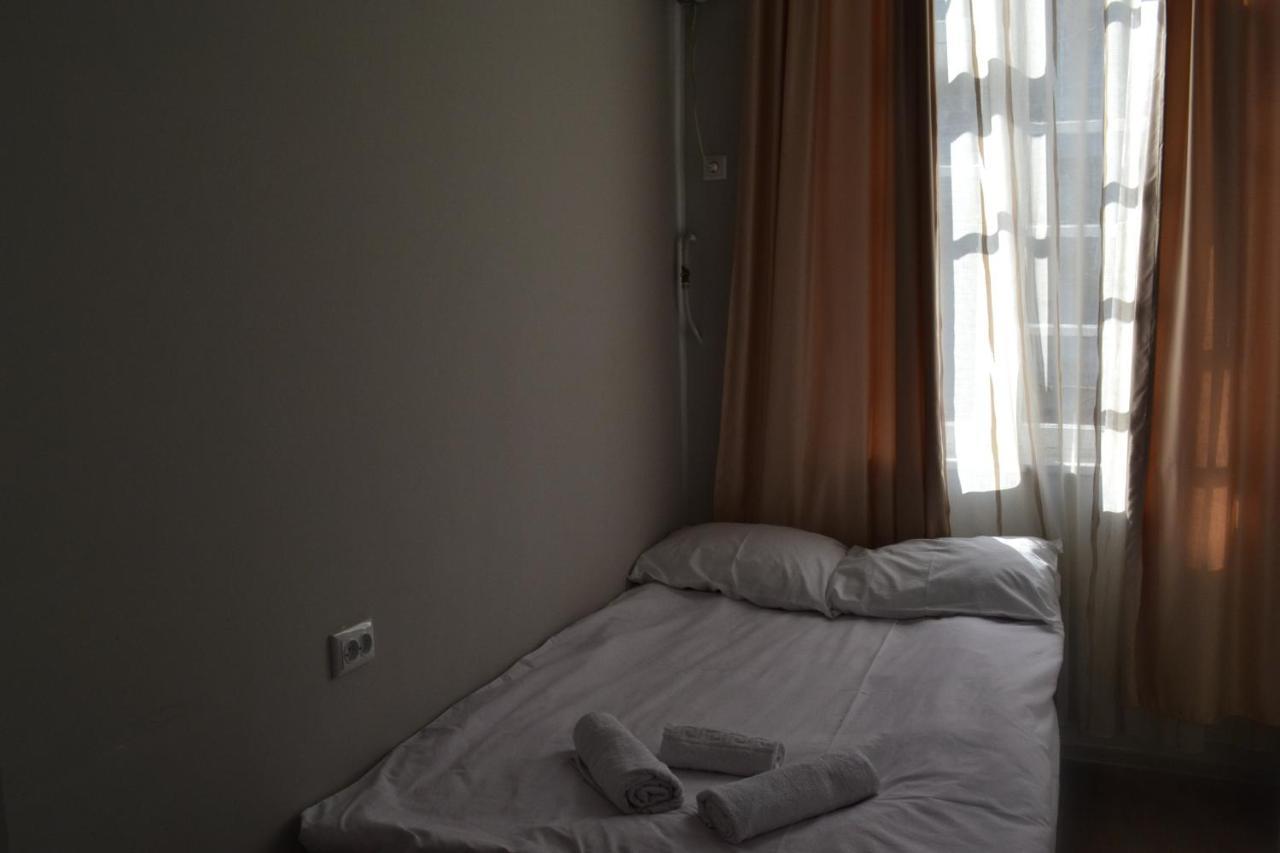 Hotel Rustaveli 36 Тбілісі Екстер'єр фото